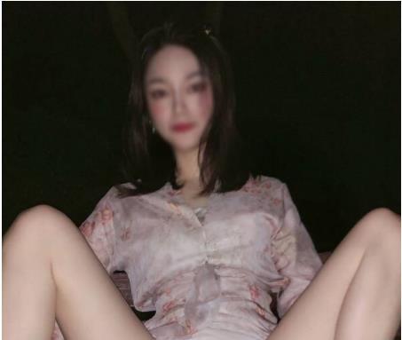 某推大长腿名器具女神(白白)