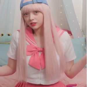 Onlyfans童颜巨兔《evieserena》合集