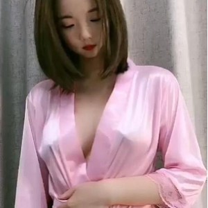 快手超人气高颜值完美身材大奈网红（童啵啵）VIP定制私拍合集