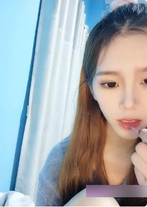 学妹小娜娜自娱自乐的3部商品