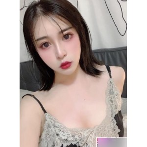 精选玉足TS妍熙：美脚、性感身材、迷人笑容、粉丝、疯精选玉足TS妍熙：性感身材、迷人笑容，征服粉丝的美脚女神