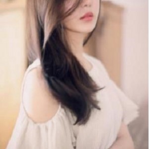 超美小学妹的新单集：咬一口小奈樱