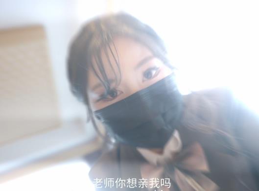 娜娜Nana高中生角色自拍故事，1小时30分钟视频时长