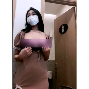 户外餐厅表演：不明液体盘出场，视频大小3V+2.2G