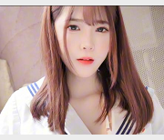 《岛国美少女自然光4K特写24分钟超清纯爱》