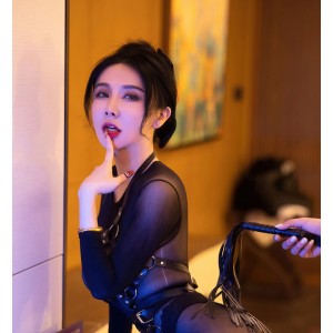 边缘名媛潘娇娇尺度全开，5.8g视频收藏217，百度热搜