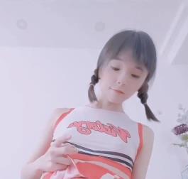 推特妹子2：自拍作品38V-8.5G，男主内部人员，L~道具~观看