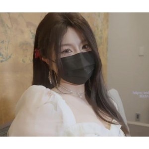 优质蜜汁尤物娜娜nana_taipei12月12日新作-女友J换，时长45分，1.9G，Q弹小馒头唯美系，美美黑丝诚意自拍