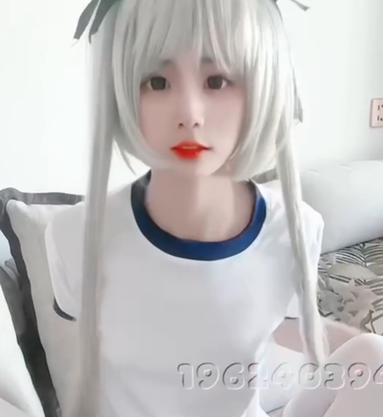 小雯宝宝:超幼齿露脸合法妹子,清纯妩媚放飞自我视频大放送!