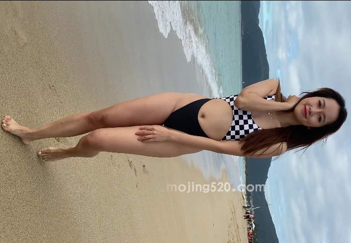 独家高叉比基尼长腿美女翘臀高清视频1V/6.79G,百度云下载