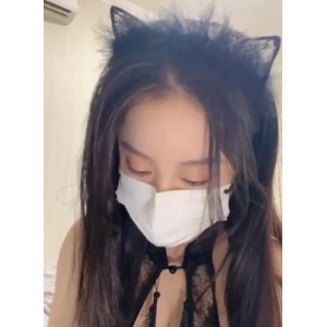 00后小姐姐魅力无限，柔软酥球引人心动，打包视频4.4G，百度盘等你来探索