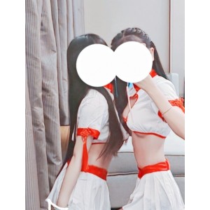 拜金女神贝贝：反差生活大揭秘，1338张照片54个视频全方位展示