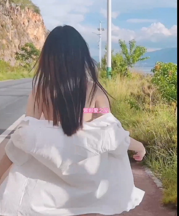 露娜Luna000：百度收藏491个户外展示视频，新增7个健身视频，展示健康生活方式