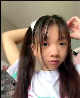 勇敢的小姑凉L莉白：素颜抖音自拍5小时视频，包包战绩展示，颜值年龄不挡观看