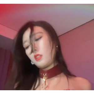 抖M女上司受虐满足合集1V735M，帝王开心互动