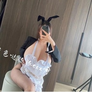虎牙超精选美人童小芯最新稀缺合集_744M_百度云