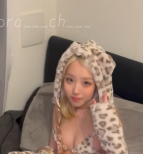 霓虹精品sora_ch情侣合集164部88.4G高分