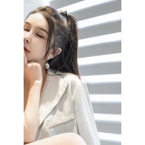 潘娇娇李丽莎百合超清合集9v91p2.8G推特限定