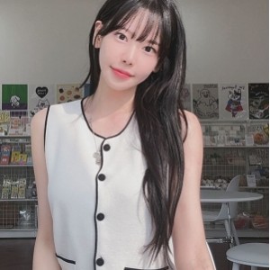 推特有尺度ki_yunjin私藏特辑166部16.6G蜜桃熟透了