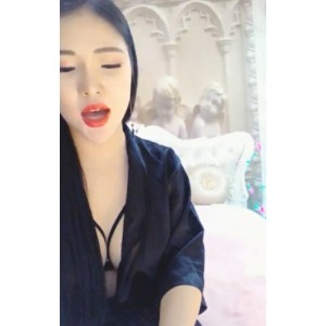 云盘主播美娜内衣秀4部1.26G超顶