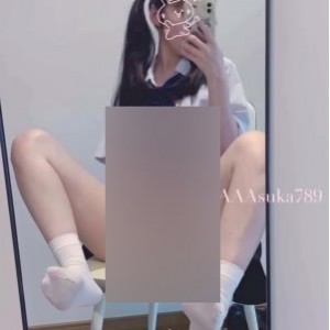 某站Asuku私拍37v2.29G车灯晃眼
