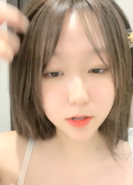 121G网红落九川直播合集太勾人了