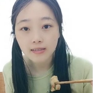 清纯学生纯纯乖乖私密分享10V9.1G云盘展示甜美可人