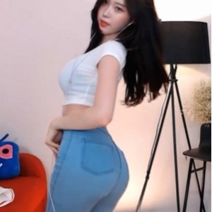 韩娱女神热辣舞姿私密聚焦IULisa程潇1V36P300M太撩人